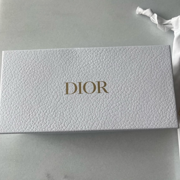 Brand new dior sunglasses with box and bag - Picture 6 of 8